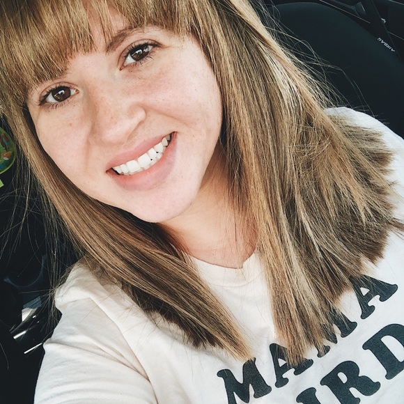 🌻MEET YOUR POSHER🌻 - Picture 4 of 4